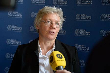 Der Anruf aus Stockholm überraschte die Atomphysikerin Anne L`Huillier im Unterricht.
