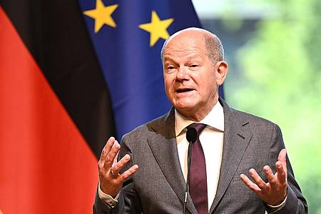 Bundeskanzler Olaf Scholz (SPD) dringt auf eine Einigung bei der geplanten Reform des EU-Asylsystems.