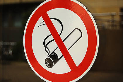 Rauchenverboten-Schild.