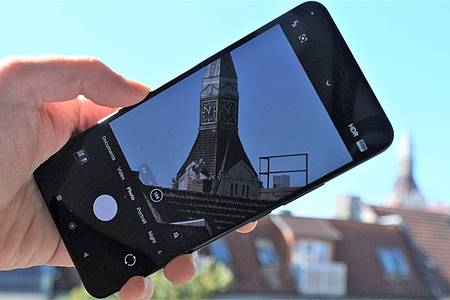 Zu viel Zoom und es grieselt: Das Tele des Xiaomi 13T Pro arbeitet nur bis zur zweifachen Vergrößerung optisch und damit qualitativ hochwertig.
