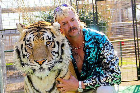 Mann mit Tiger
