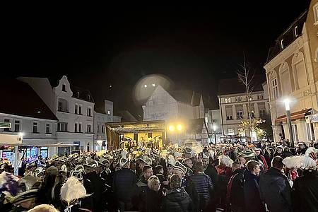 Karnevalsauftakt auf dem Beckumer Marktplatz
